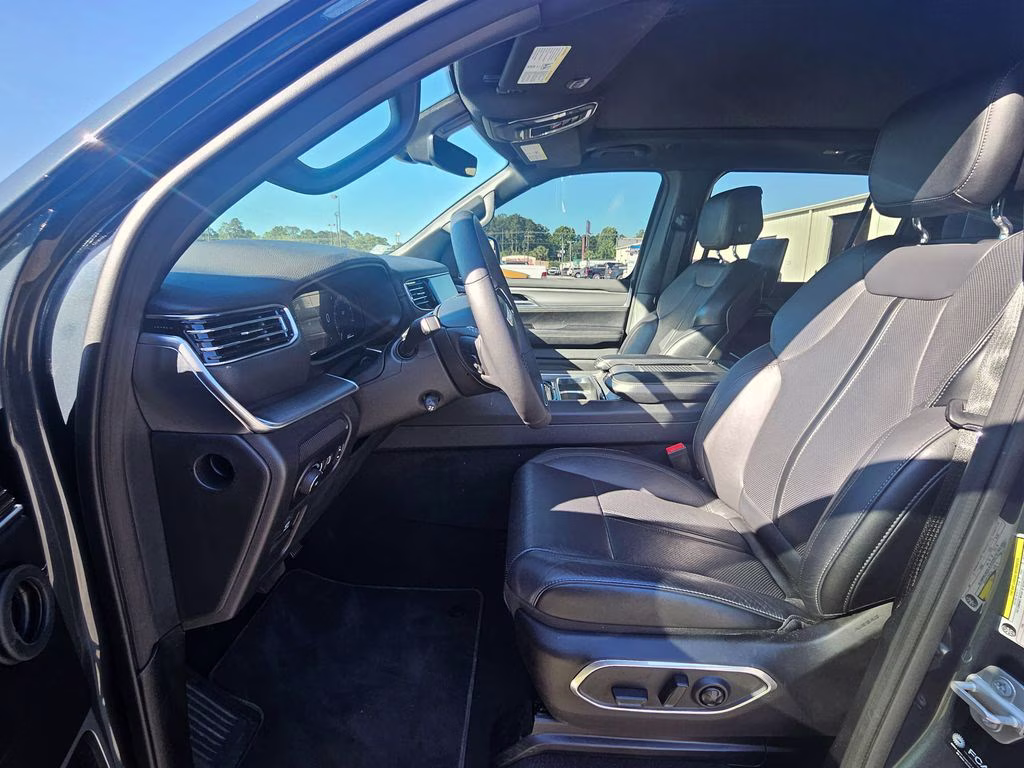 2024 River Rock Jeep Wagoneer L Series II 4X4 SUV