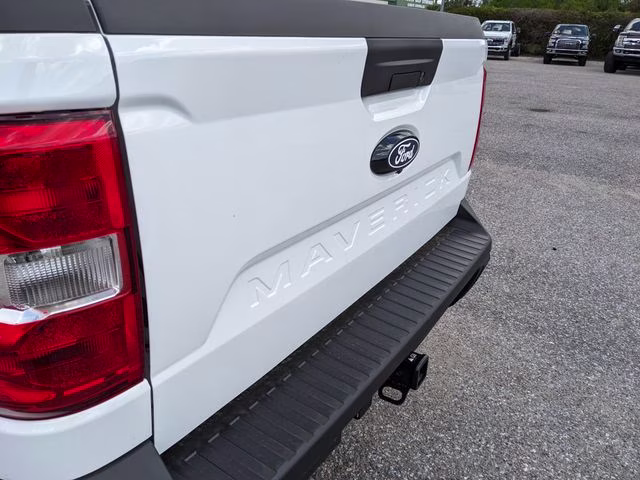 2026 Oxford White Ford Maverick XL FWD Truck