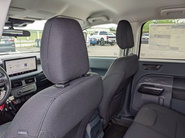 2026 Oxford White Ford Maverick XL FWD Truck