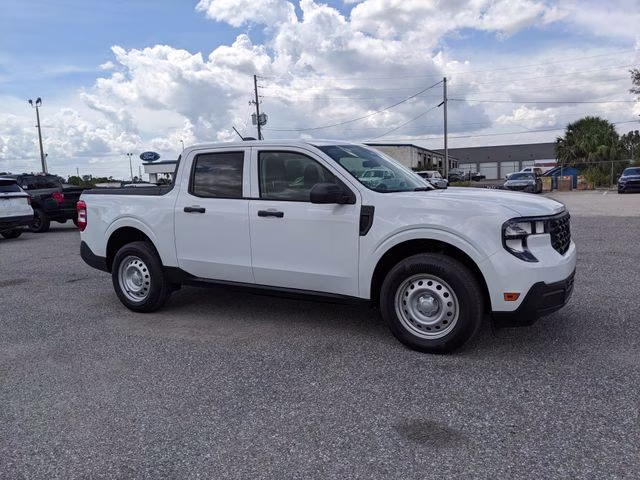 2026 Oxford White Ford Maverick XL FWD Truck