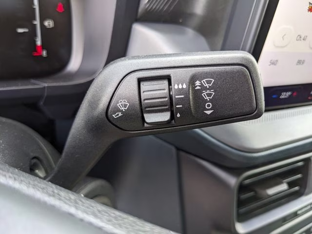 2026 Oxford White Ford Maverick XL FWD Truck