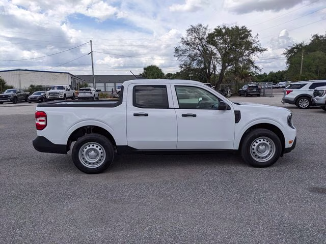 2026 Oxford White Ford Maverick XL FWD Truck