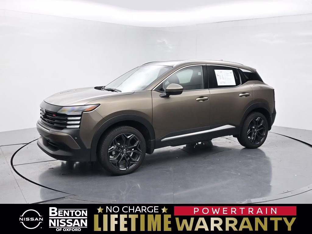 2025 Canyon Bronze Metallic Nissan Kicks SR FWD SUV