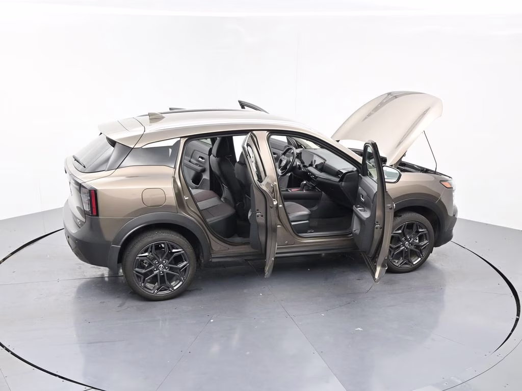 2025 Canyon Bronze Metallic Nissan Kicks SR FWD SUV