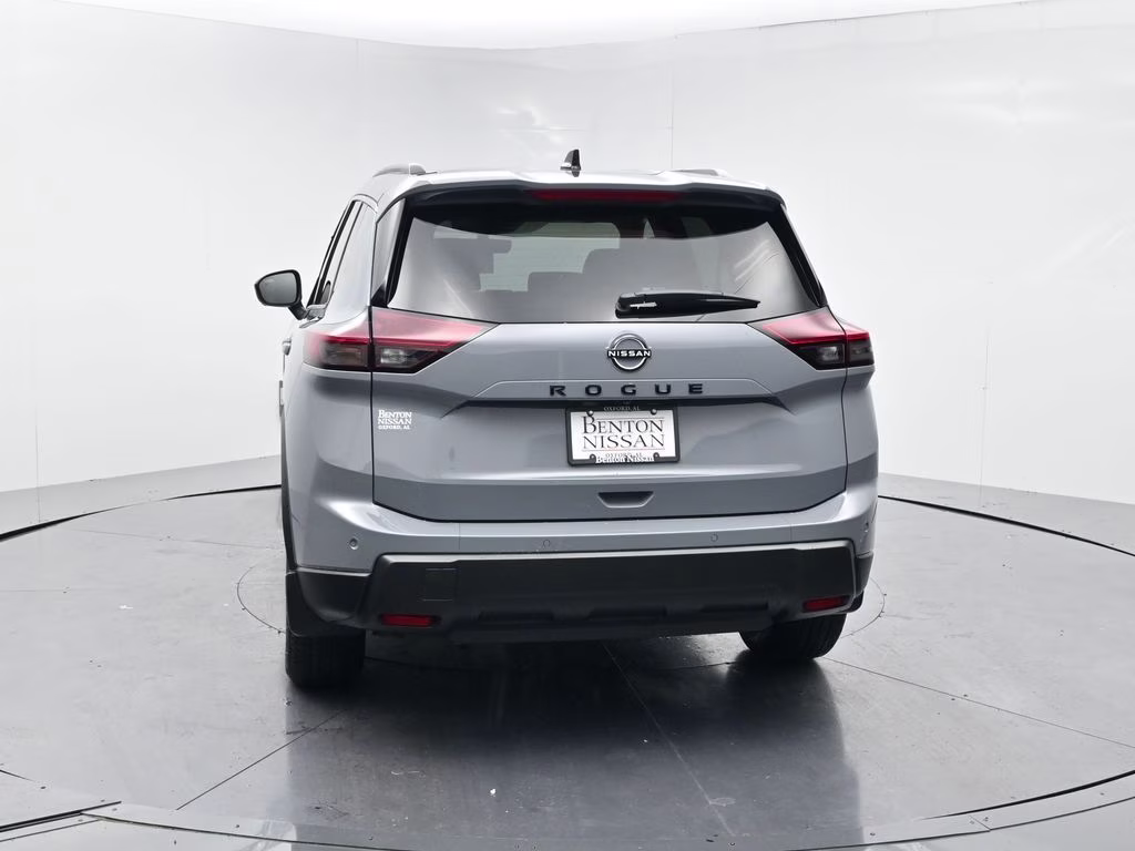 2026 Boulder Gray Pearl Nissan Rogue Dark Armor FWD SUV