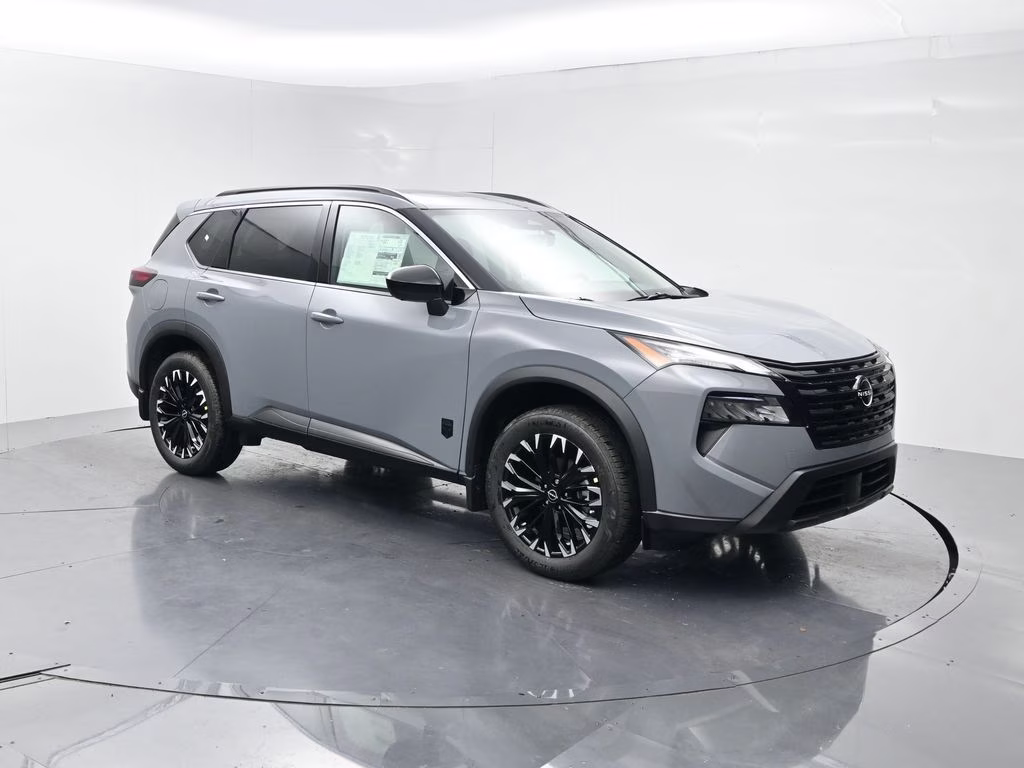 2026 Boulder Gray Pearl Nissan Rogue Dark Armor FWD SUV