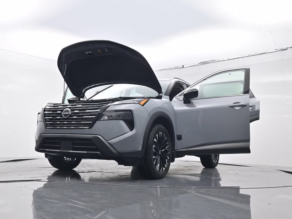 2026 Boulder Gray Pearl Nissan Rogue Dark Armor FWD SUV
