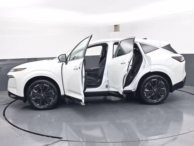 2026 Everest White Pearl Tricoat Nissan Murano Platinum AWD SUV