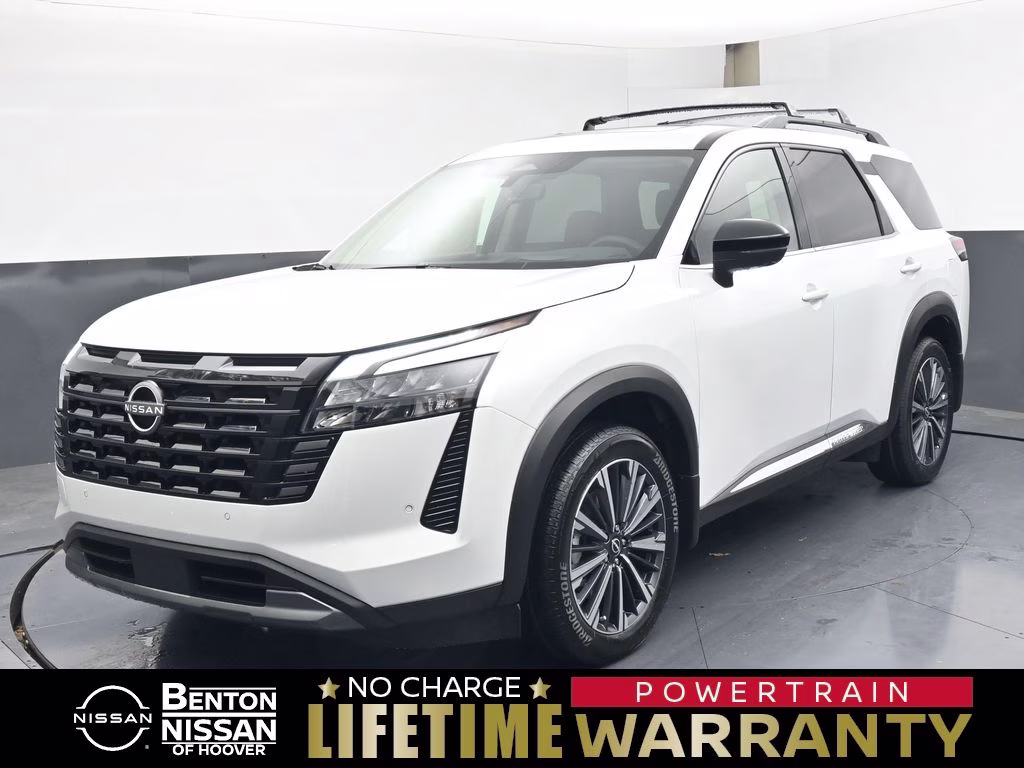 2026 Everest White Pearl Tricoat Nissan Pathfinder Platinum FWD SUV