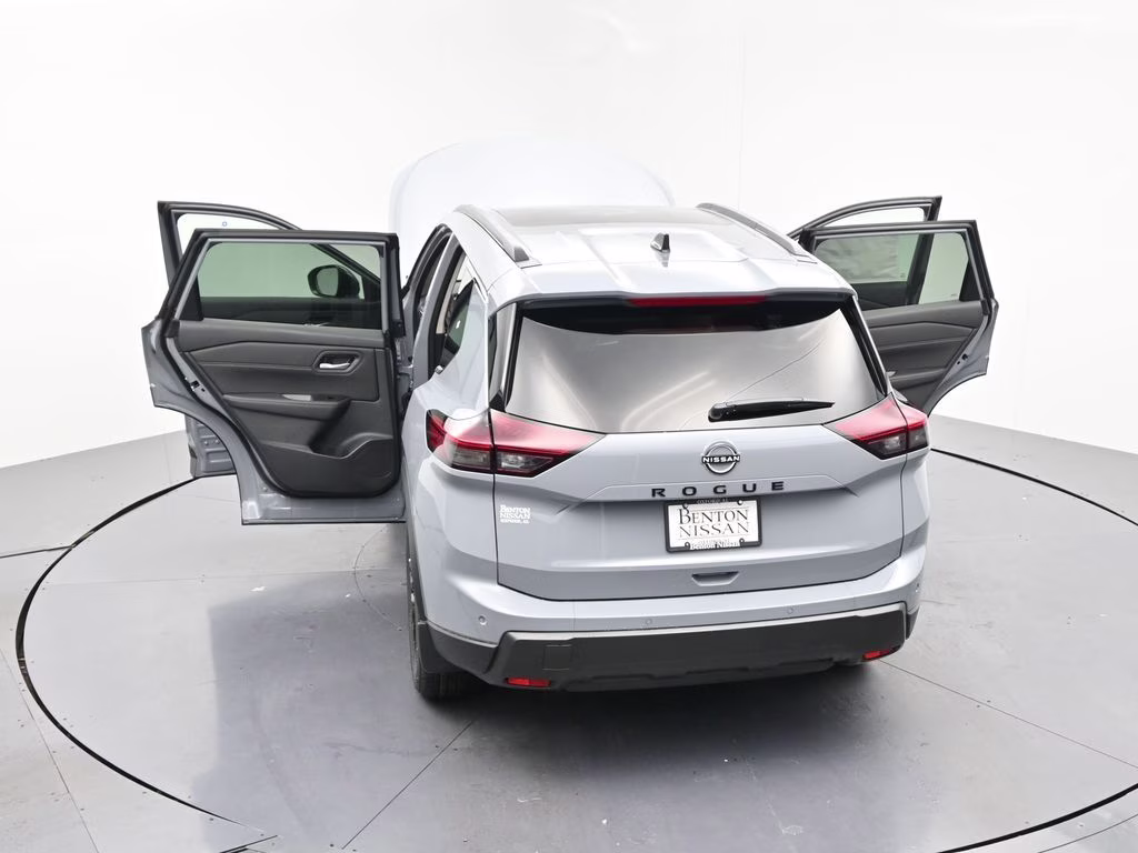 2026 Boulder Gray Pearl Nissan Rogue Dark Armor FWD SUV