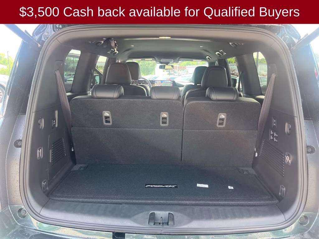 2026 Alpine Metallic/Super Blk Nissan Armada PRO-4X 4X4 SUV