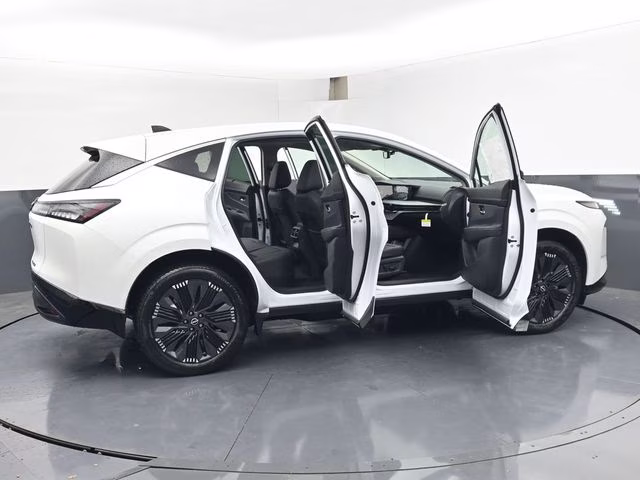 2026 Everest White Pearl Tricoat Nissan Murano Platinum AWD SUV