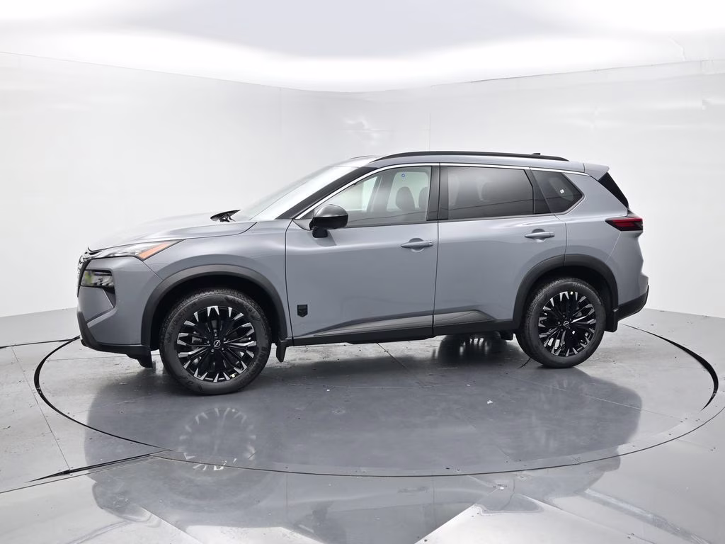 2026 Boulder Gray Pearl Nissan Rogue Dark Armor FWD SUV