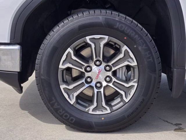 2024 Summit White GMC Sierra 1500 SLE 4X4 Truck