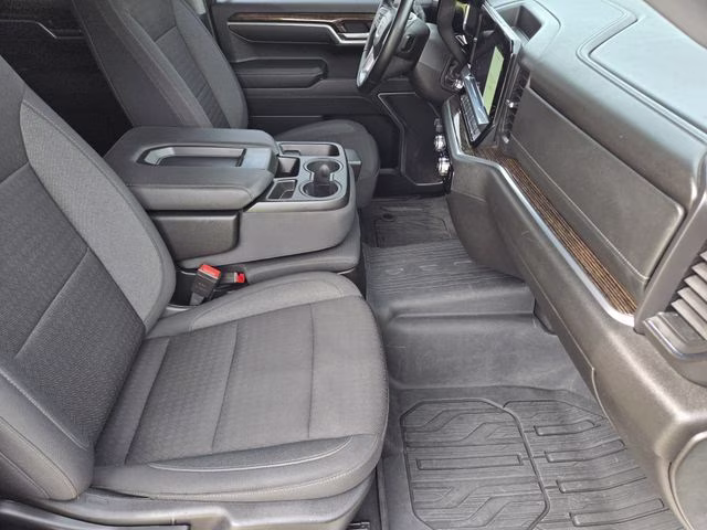 2024 Summit White GMC Sierra 1500 SLE 4X4 Truck