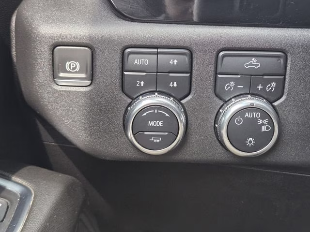 2024 Summit White GMC Sierra 1500 SLE 4X4 Truck