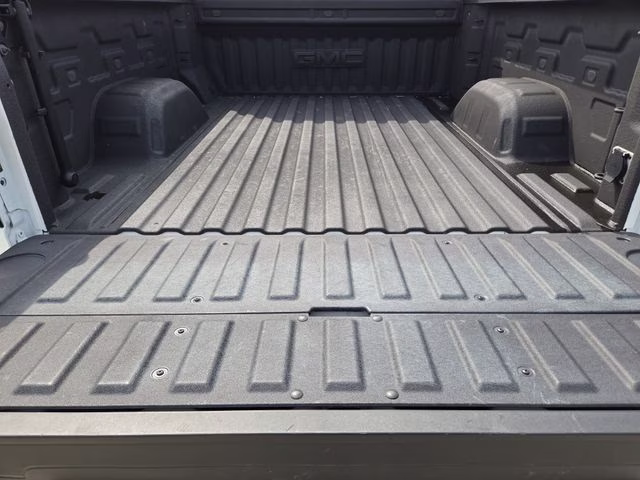 2024 Summit White GMC Sierra 1500 SLE 4X4 Truck