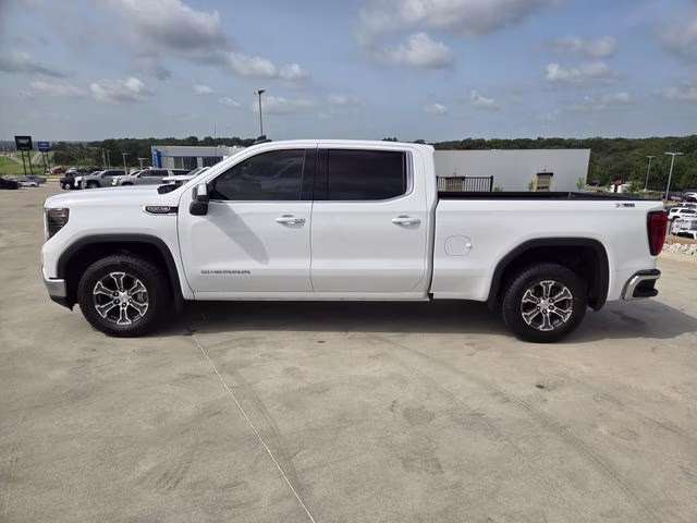 2024 Summit White GMC Sierra 1500 SLE 4X4 Truck