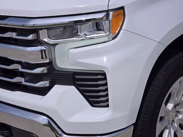 2022 Summit White Chevrolet Silverado 1500 LTZ 4X4 Truck