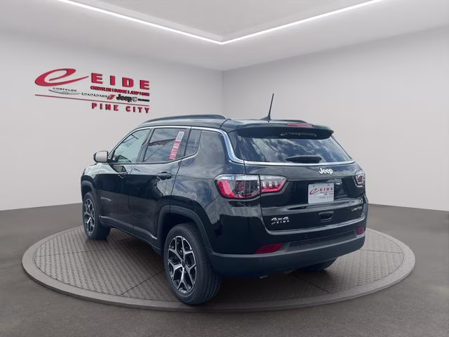 2026 Diamond Black Crystal Pearlcoat Jeep Compass Limited 4X4 SUV