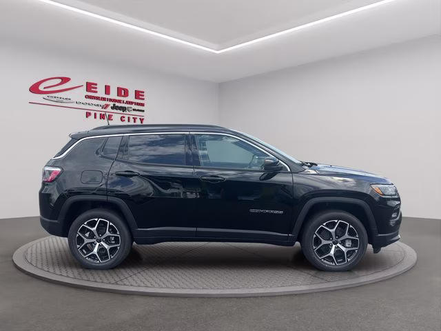2026 Diamond Black Crystal Pearlcoat Jeep Compass Limited 4X4 SUV