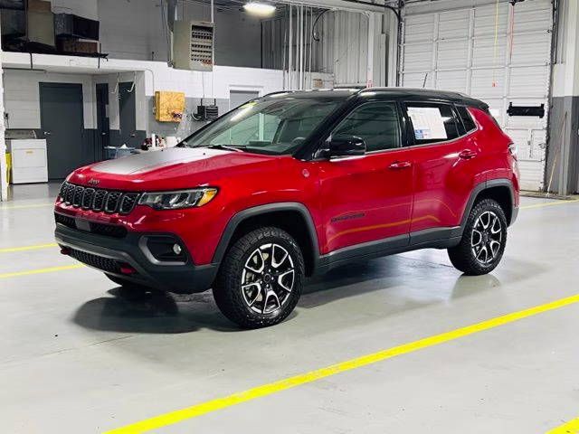 2025 Red Hot Pearlcoat Jeep Compass Trailhawk 4X4 SUV