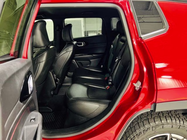 2025 Red Hot Pearlcoat Jeep Compass Trailhawk 4X4 SUV