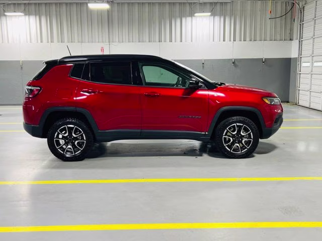 2025 Red Hot Pearlcoat Jeep Compass Trailhawk 4X4 SUV