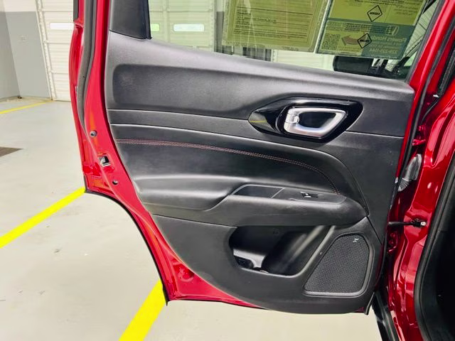 2025 Red Hot Pearlcoat Jeep Compass Trailhawk 4X4 SUV