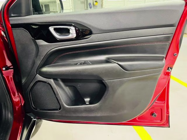 2025 Red Hot Pearlcoat Jeep Compass Trailhawk 4X4 SUV