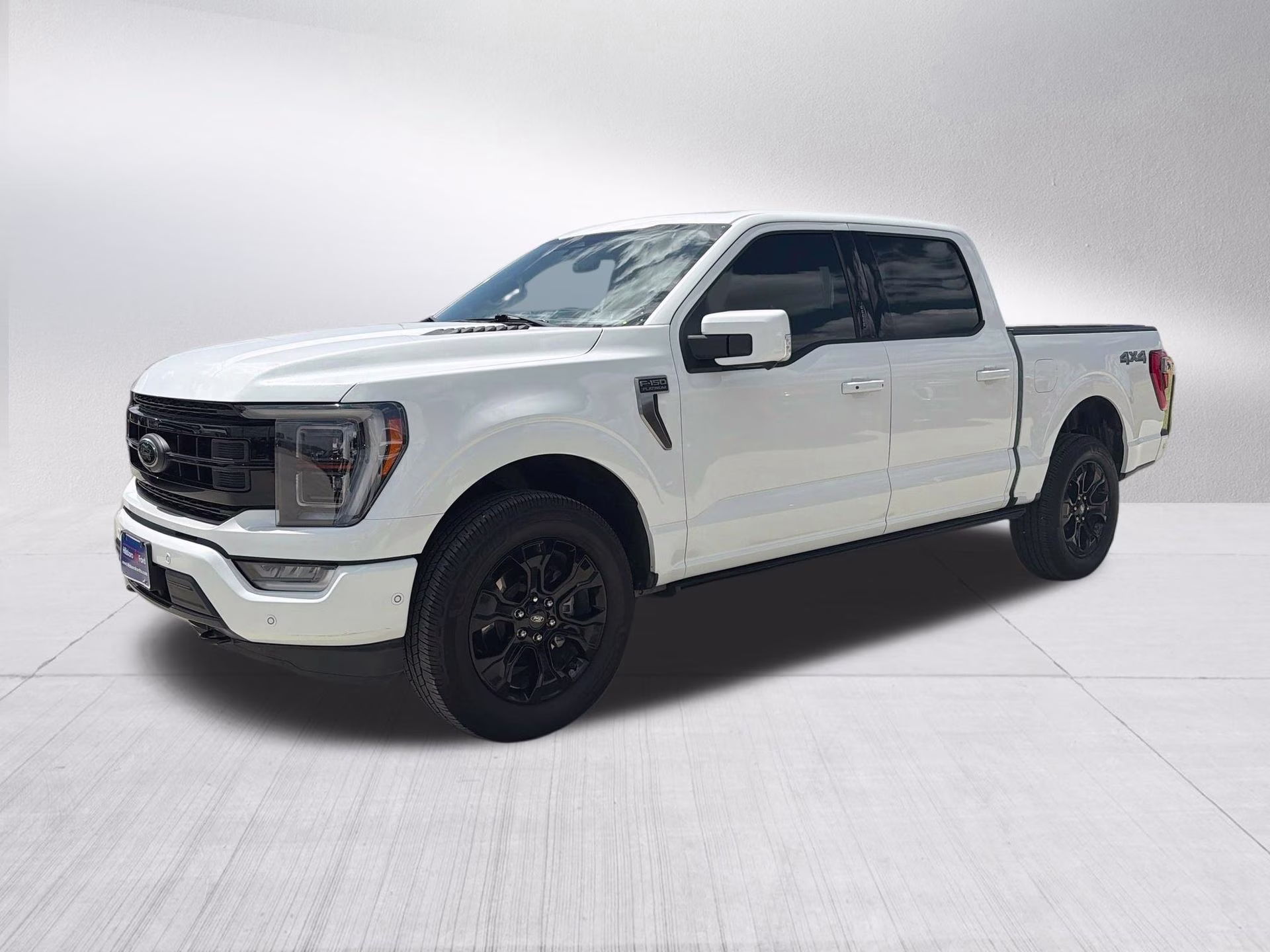 2022 Star White Metallic Tri-Coat Ford F-150 Platinum 4X4 Truck