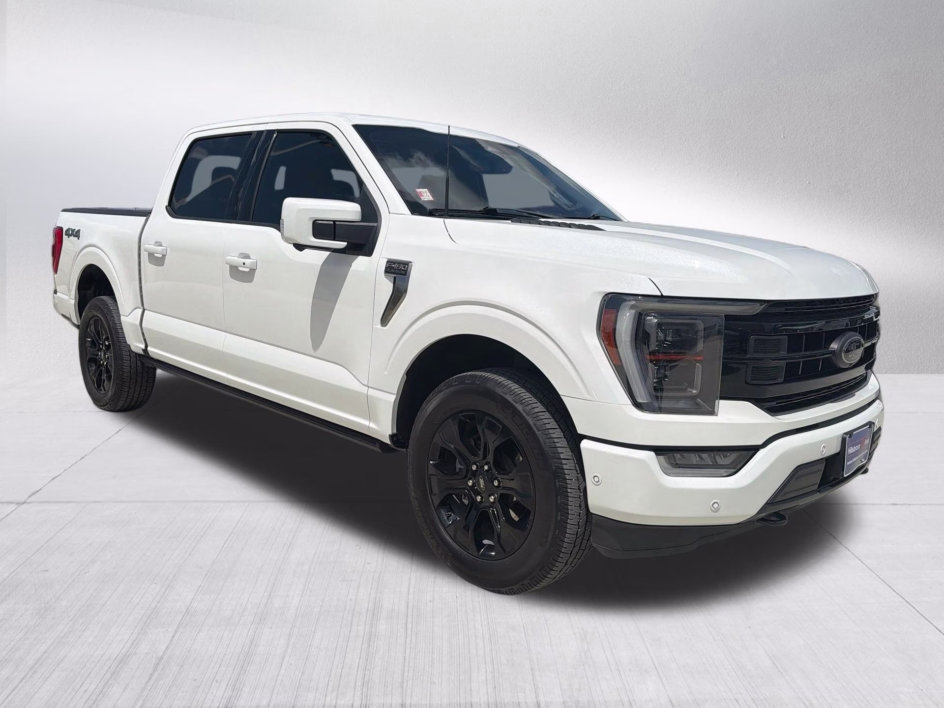 2022 Star White Metallic Tri-Coat Ford F-150 Platinum 4X4 Truck