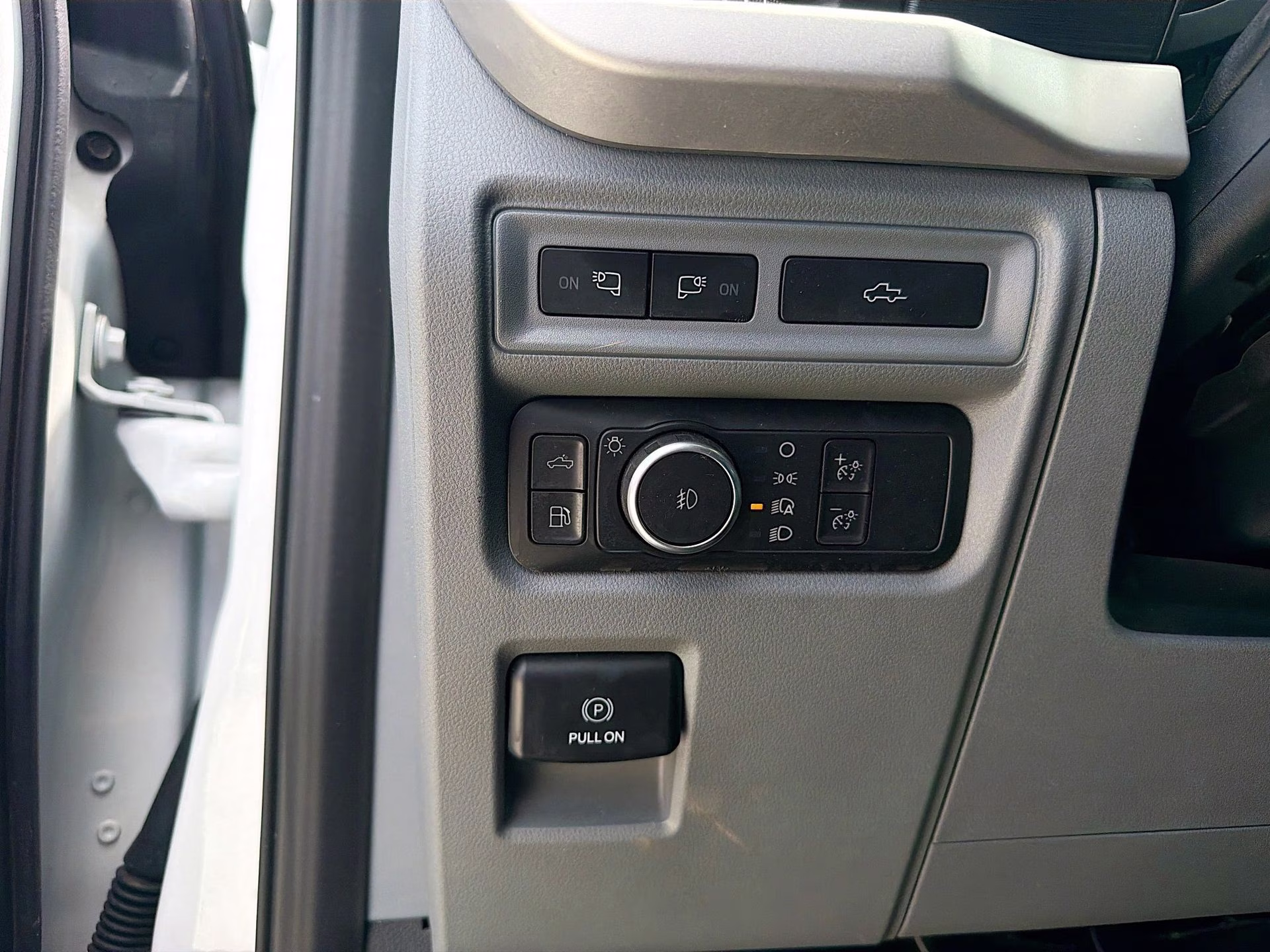 2021 Oxford White Ford F-150 XLT 4X4 Truck