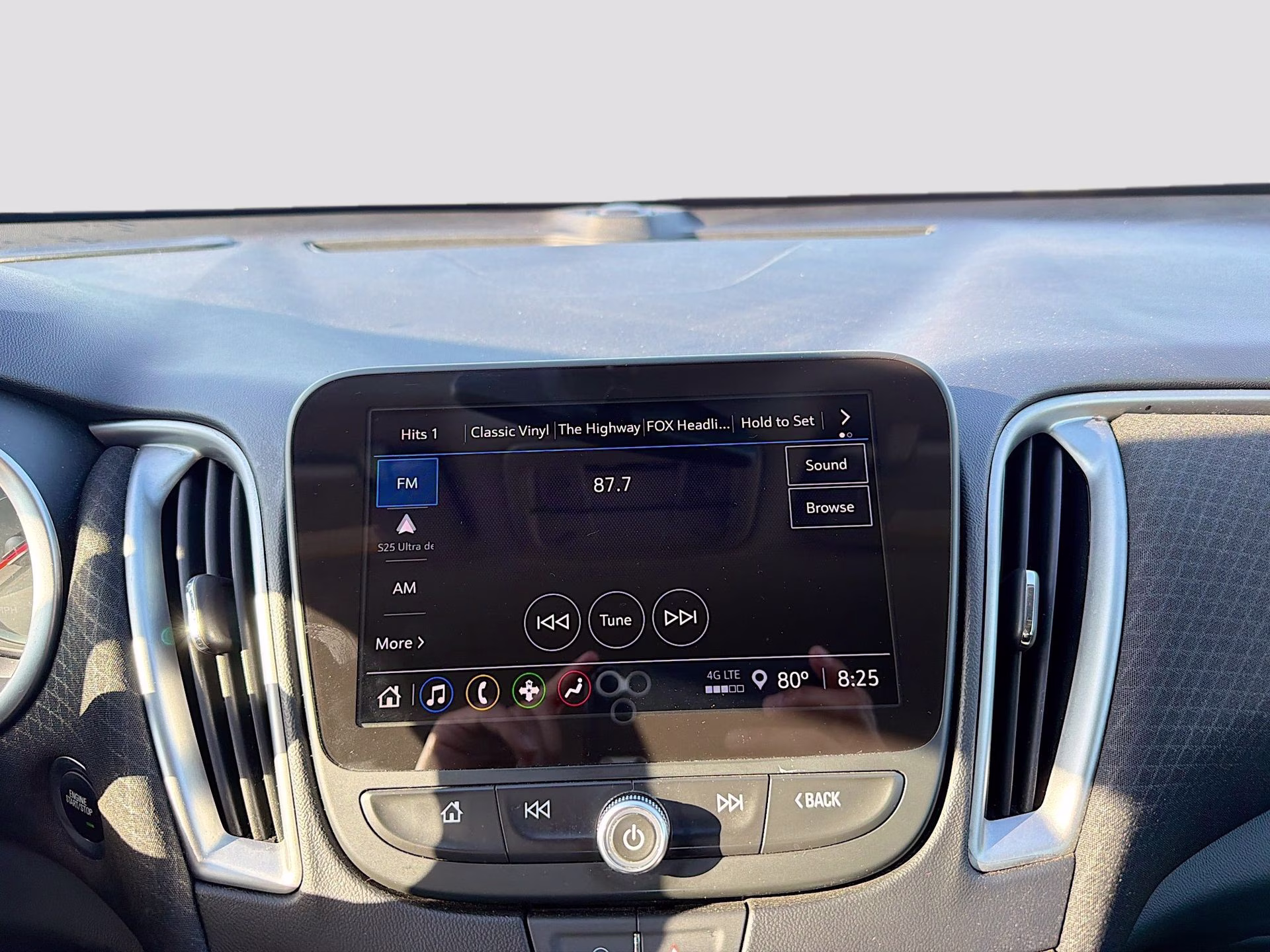 2025 Sterling Gray Metallic Chevrolet Malibu LT FWD Sedan