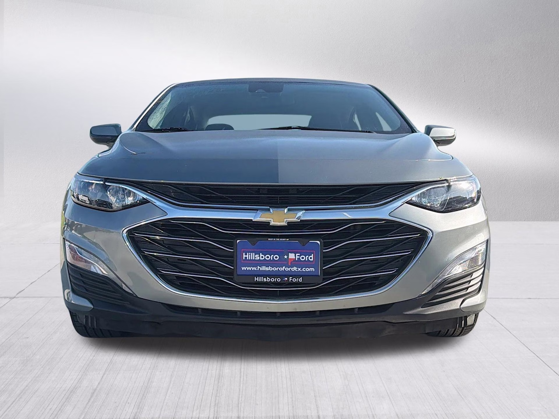 2025 Sterling Gray Metallic Chevrolet Malibu LT FWD Sedan