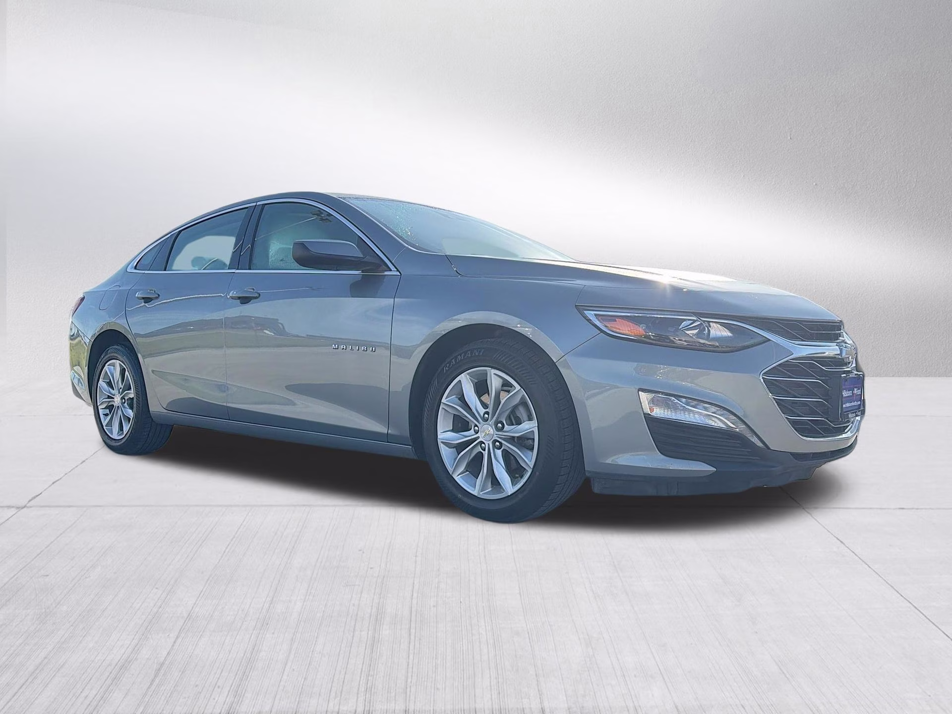 2025 Sterling Gray Metallic Chevrolet Malibu LT FWD Sedan