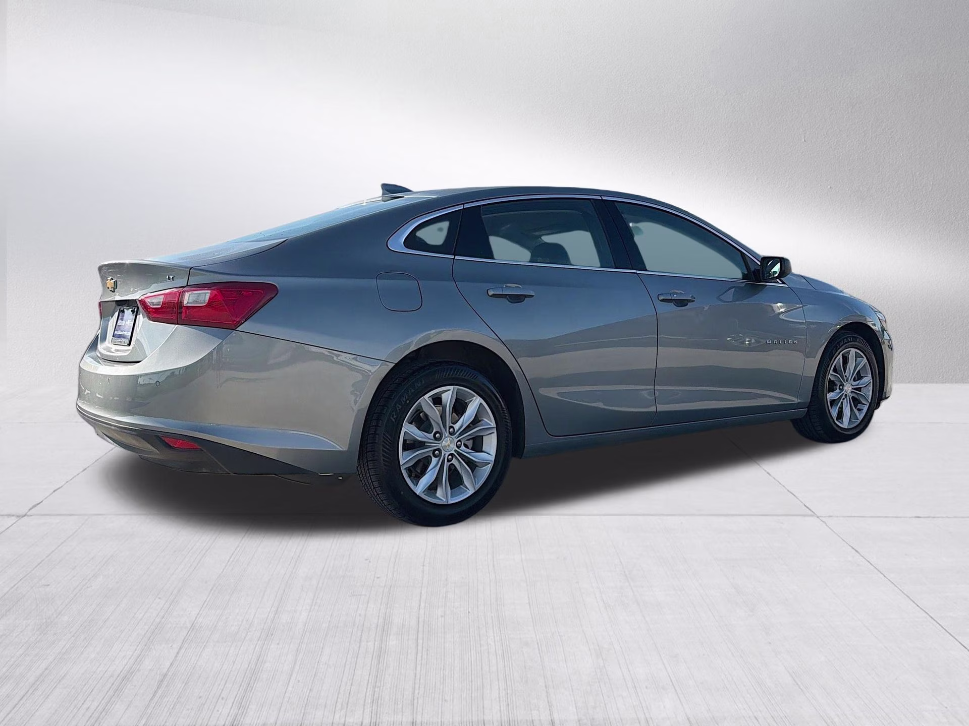 2025 Sterling Gray Metallic Chevrolet Malibu LT FWD Sedan