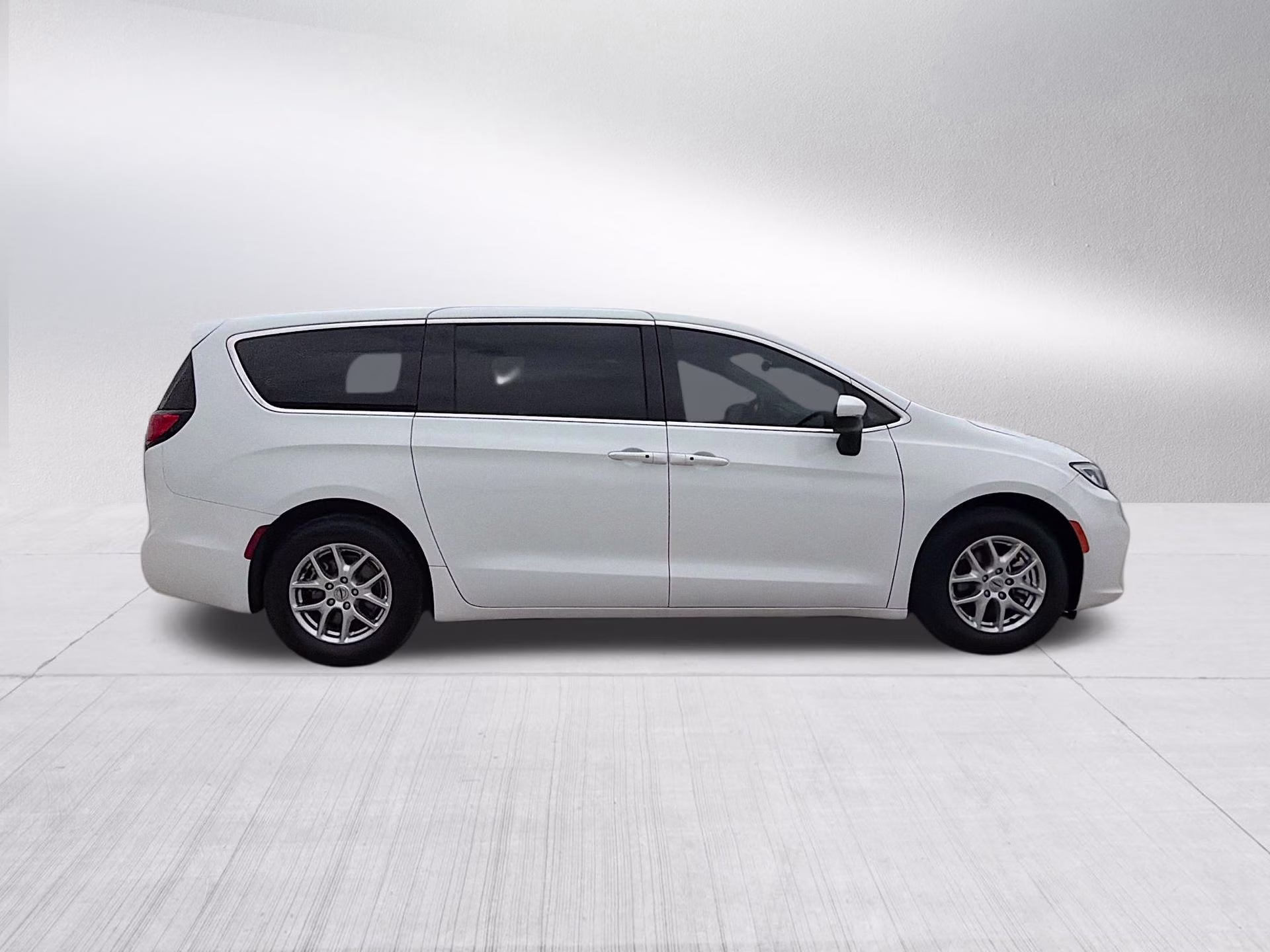 2023 Bright White Clearcoat Chrysler Pacifica Touring L FWD Van