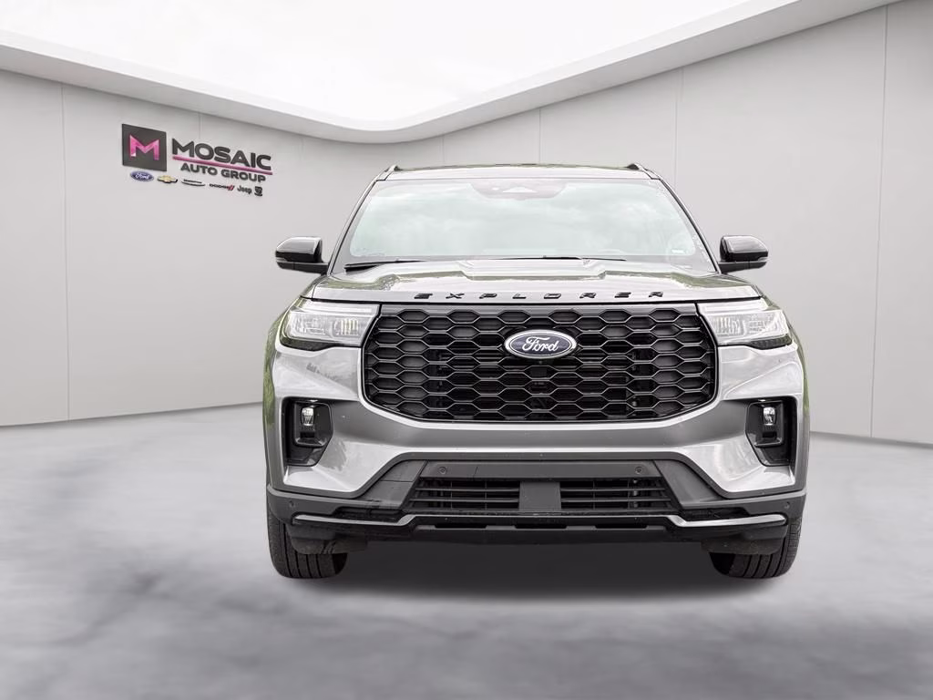 2025 Gray Metallic Ford Explorer ST-Line 4X4 SUV