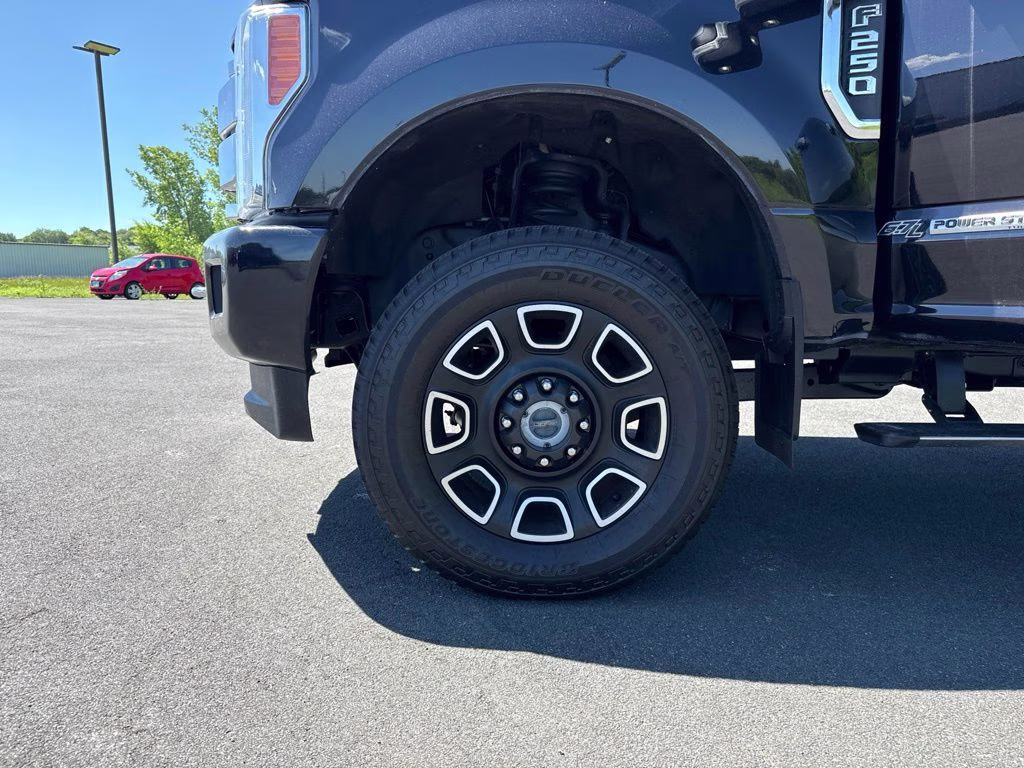 2019 Ford Super Duty F-250 SRW Platinum 4X4 Truck