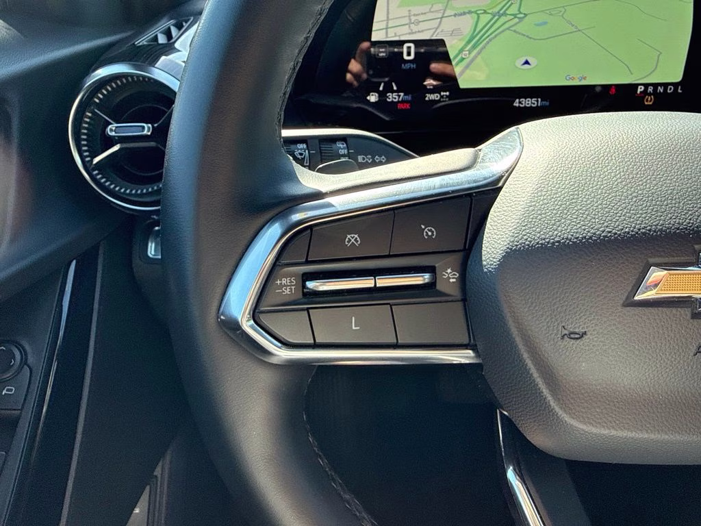 2025 Sterling Gray Metallic Chevrolet Equinox LT AWD SUV