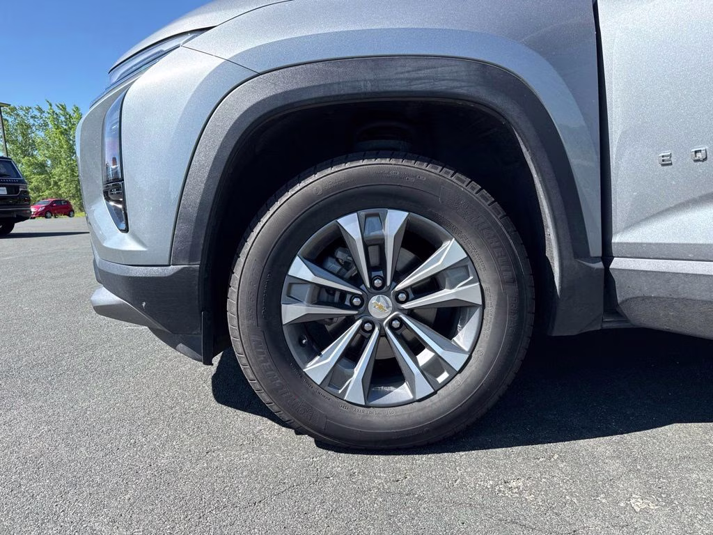 2025 Sterling Gray Metallic Chevrolet Equinox LT AWD SUV