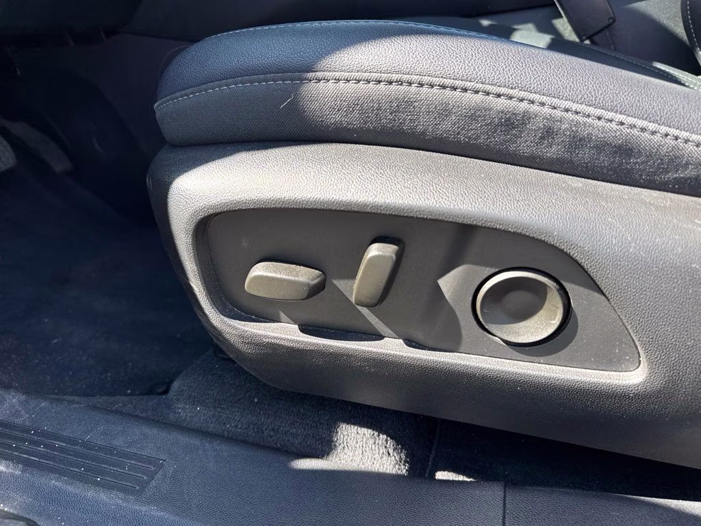 2025 Sterling Gray Metallic Chevrolet Equinox LT AWD SUV