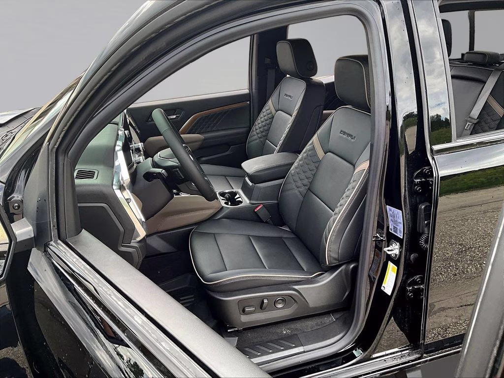 2026 Onyx Black GMC Canyon Denali 4X4 Truck