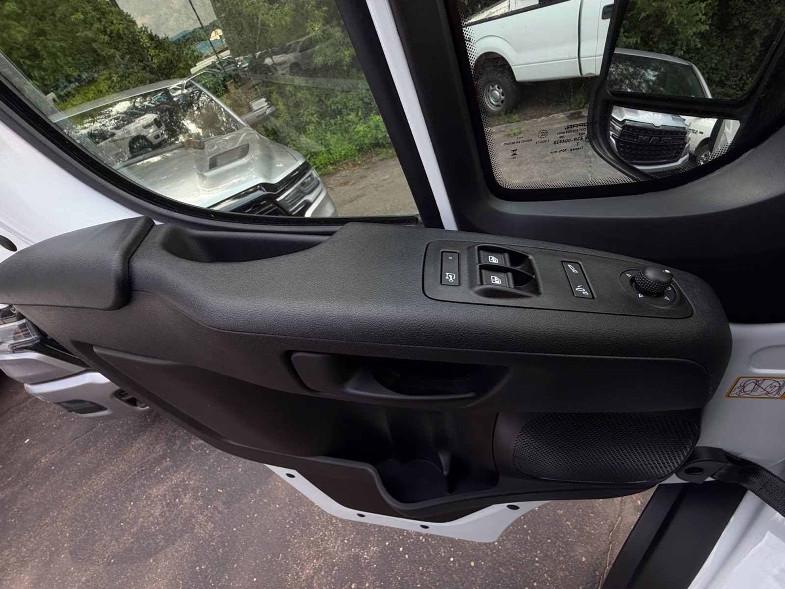 2026 Bright White Clearcoat Ram ProMaster 3500 High Roof FWD Van