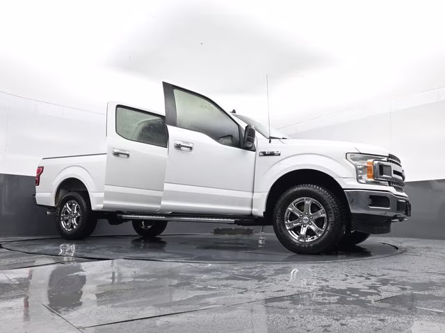 2019 White Ford F-150 4X4 Truck