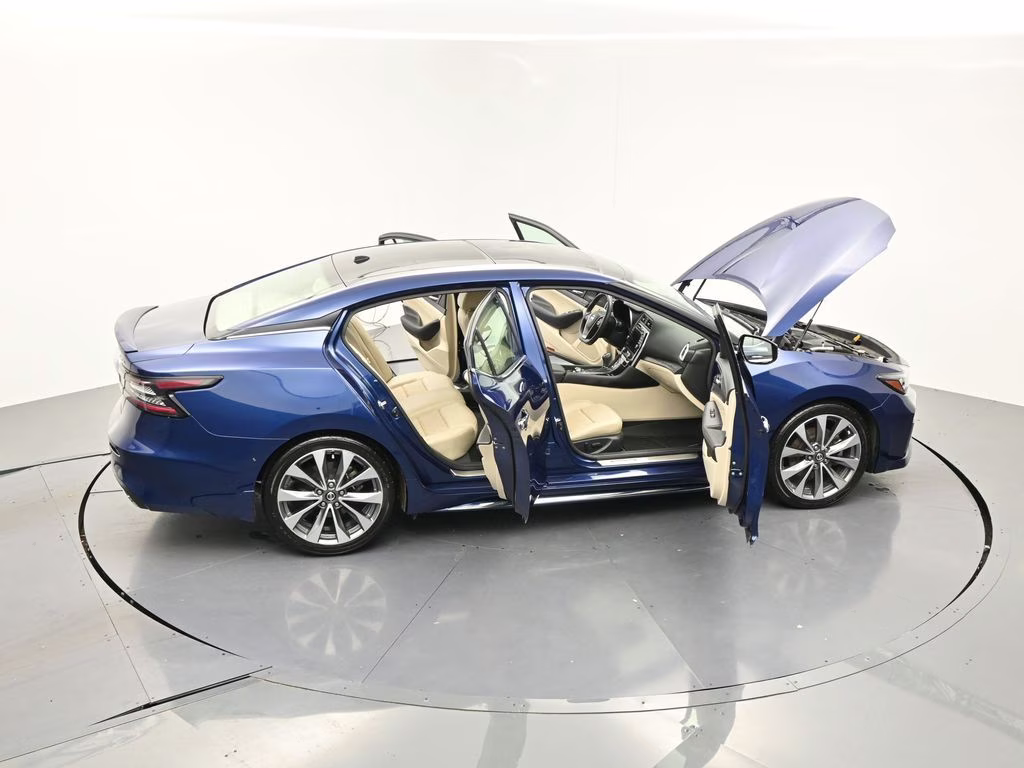 2021 Deep Blue Pearl Nissan Maxima Platinum FWD Sedan