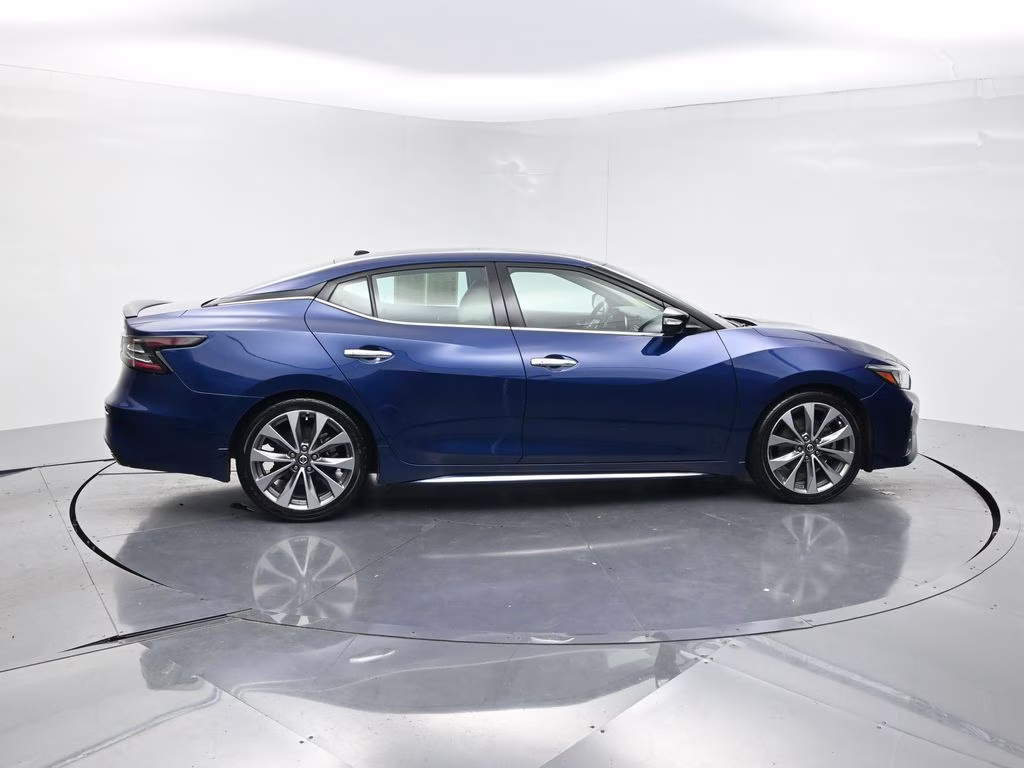 2021 Deep Blue Pearl Nissan Maxima Platinum FWD Sedan