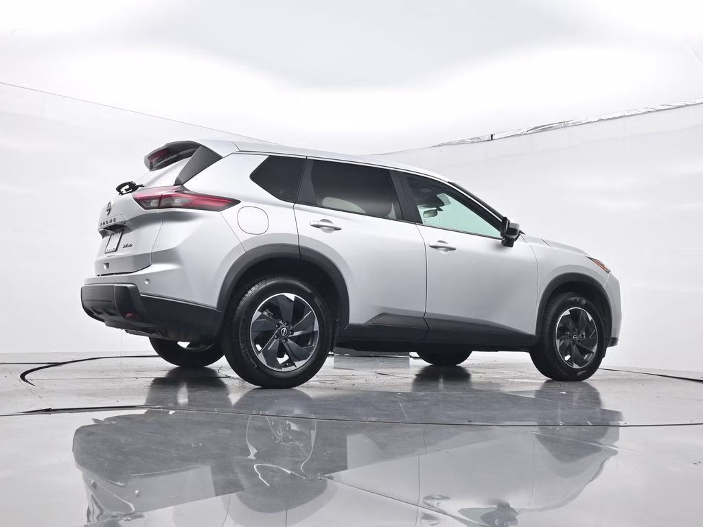 2024 Brilliant Silver Metallic Nissan Rogue SV AWD SUV