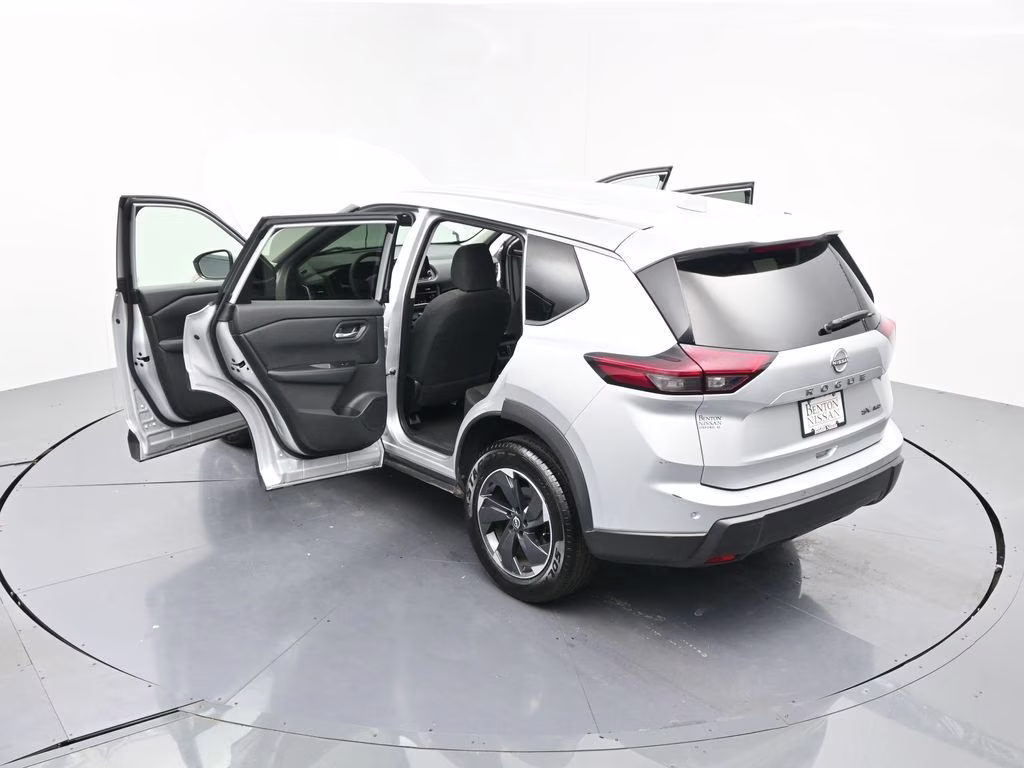 2024 Brilliant Silver Metallic Nissan Rogue SV AWD SUV